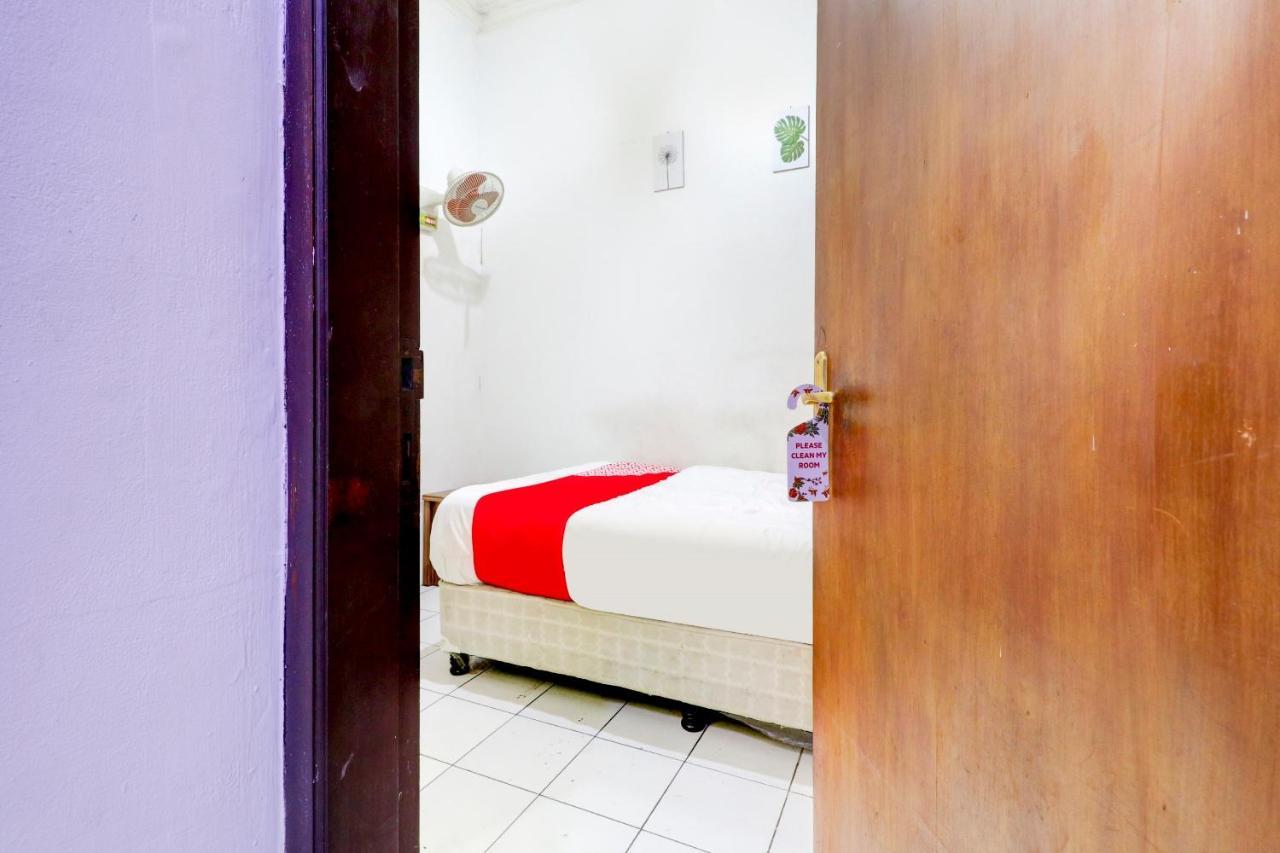 Oyo 90712 Acidalia Syariah Hotel