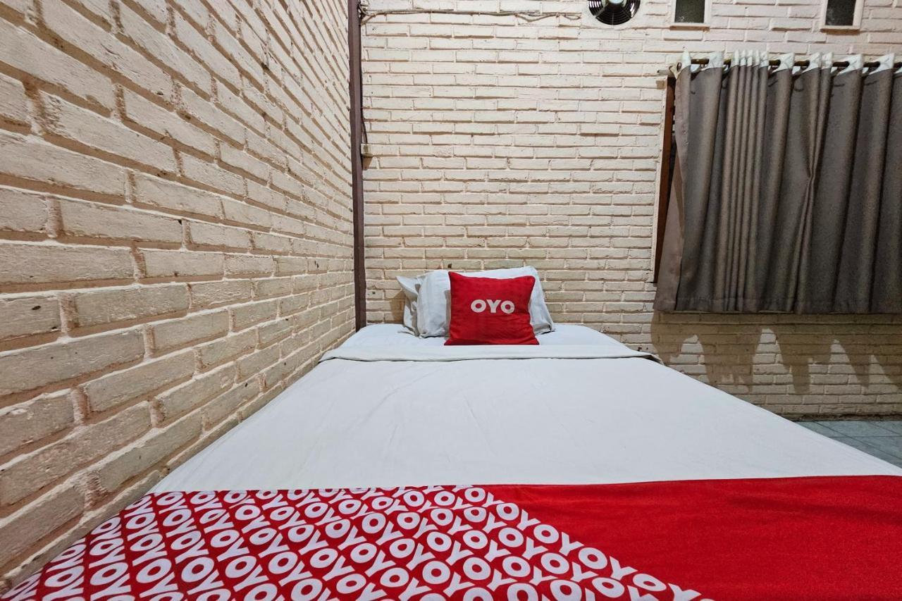 Hotel Oyo 90712 Acidalia Syariah Bandung